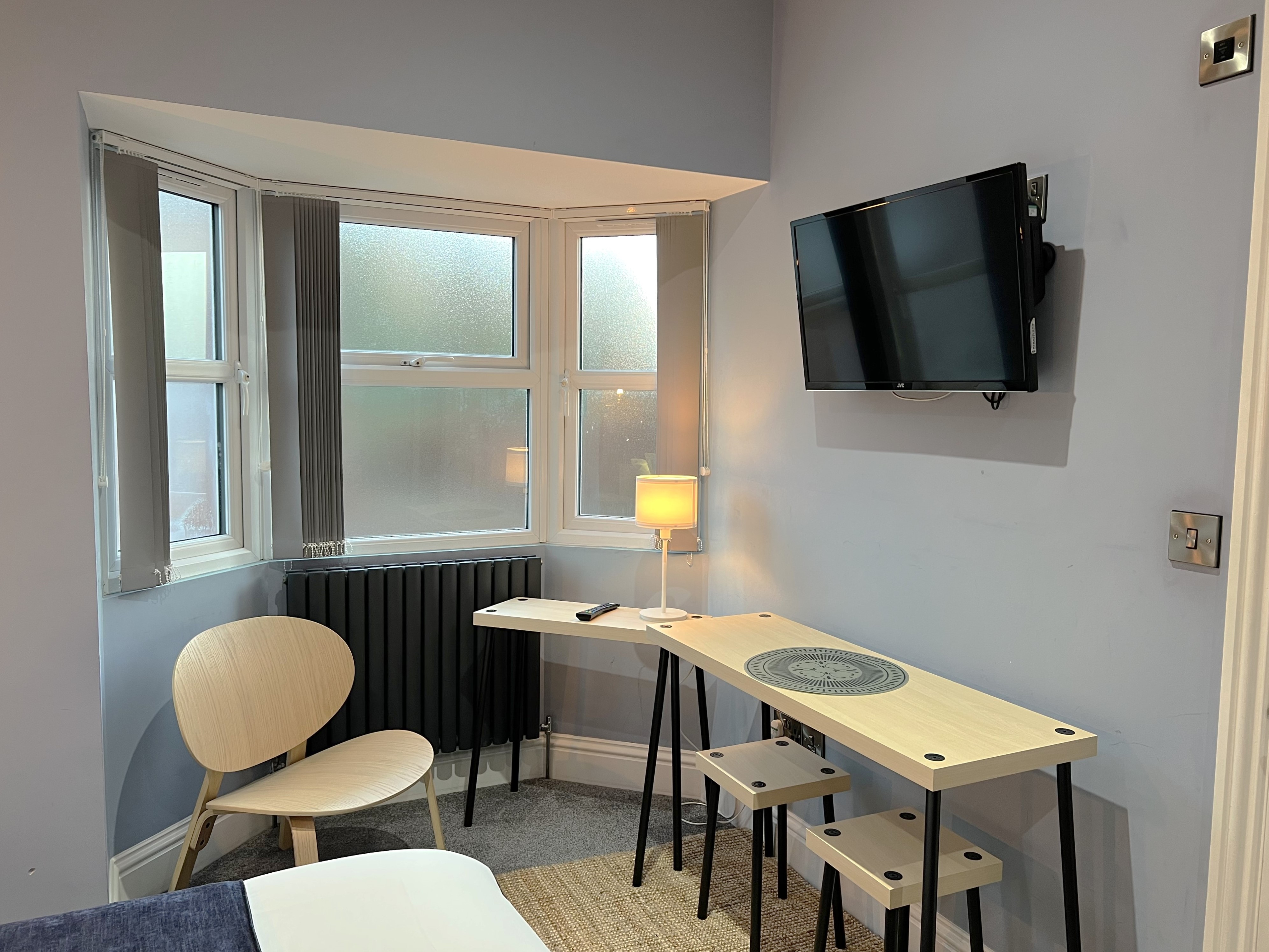 Image number #2 of Room 6