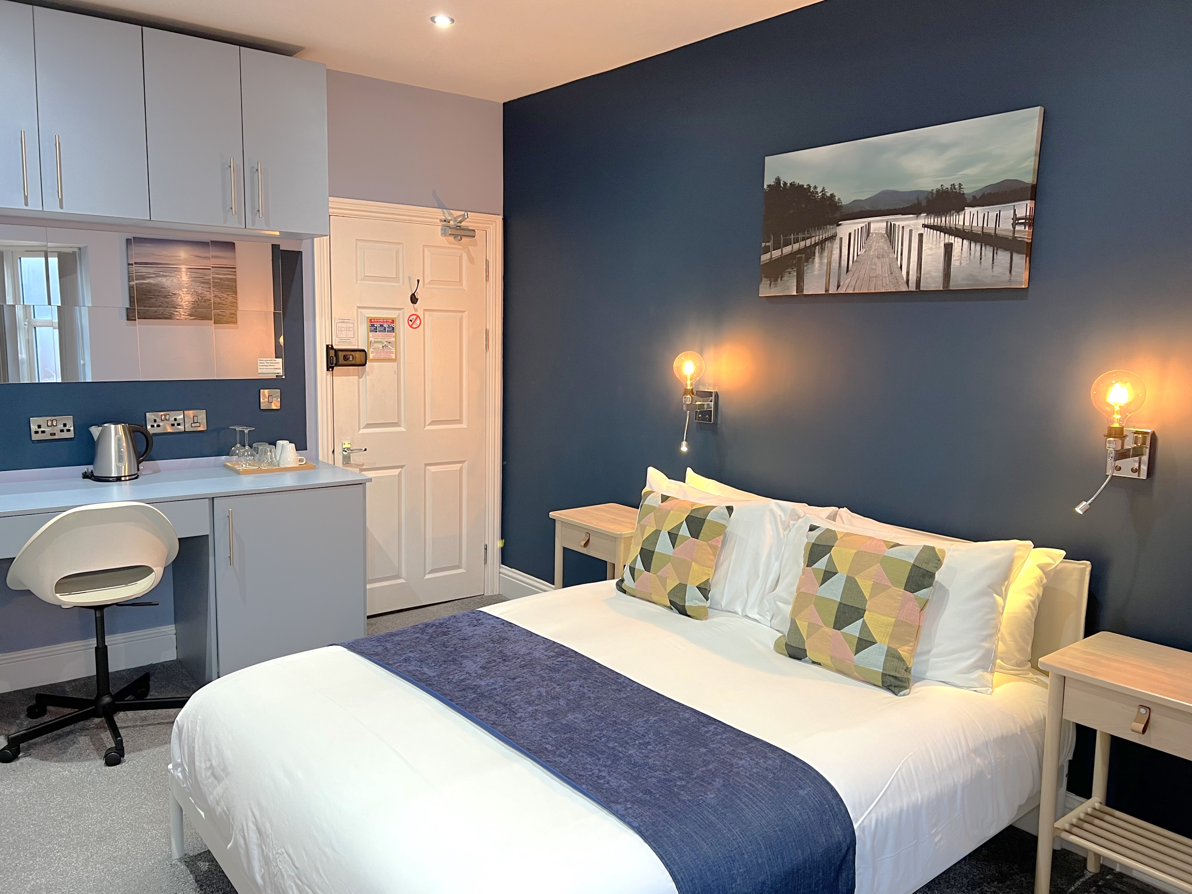 Image number #5 of Room 6